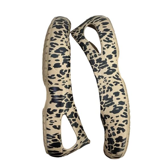 Women’s Crocs Size 10 Kadee Animal Print Leopard Slip-on Ballet Flat Shoes - Picture 3 of 9